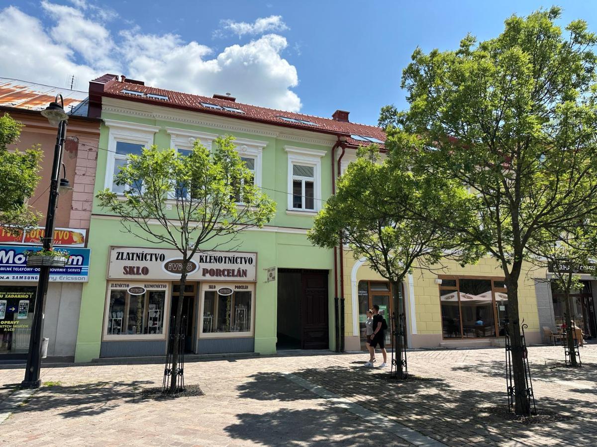 Green Apartment - City Centre - Main Square Liptovský Mikuláš Exterior foto